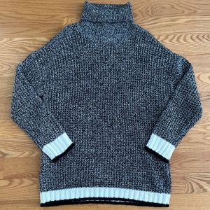H&M Divided Long Turtleneck Sweater (M)